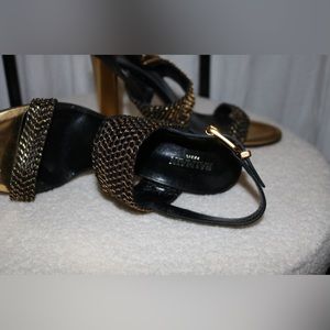 Balmain black & gold chic my heel